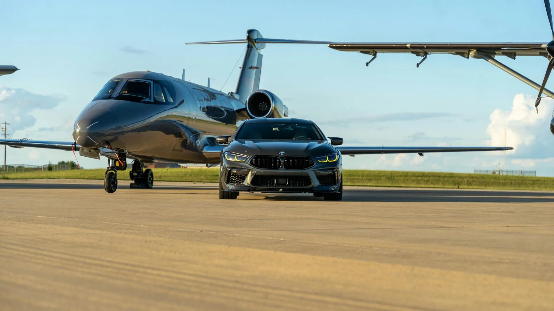 Luxury Airport Car Service in Cleveland, OH